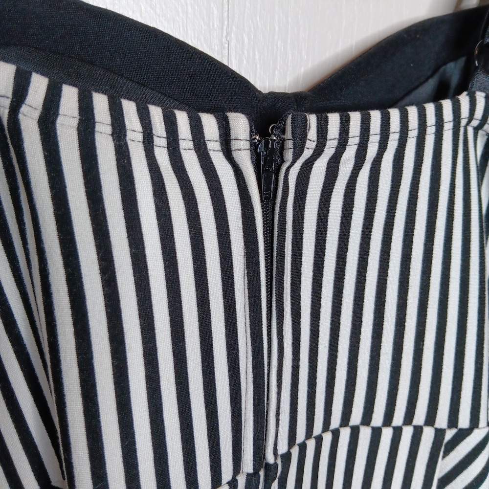 Torrid Bodycon Dress 12 Black White Striped Sweetheart Neck Pin Up Rockabilly - Picture 7 of 9